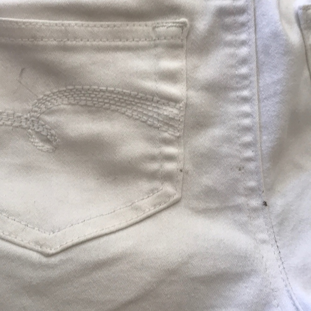 Shorts - Picture 5 of 5